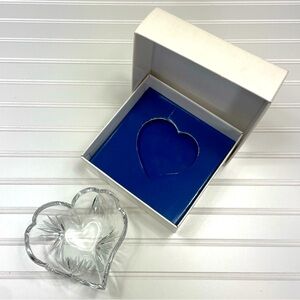 Mikasa crystal heart bowl Adagio approx 6 inches